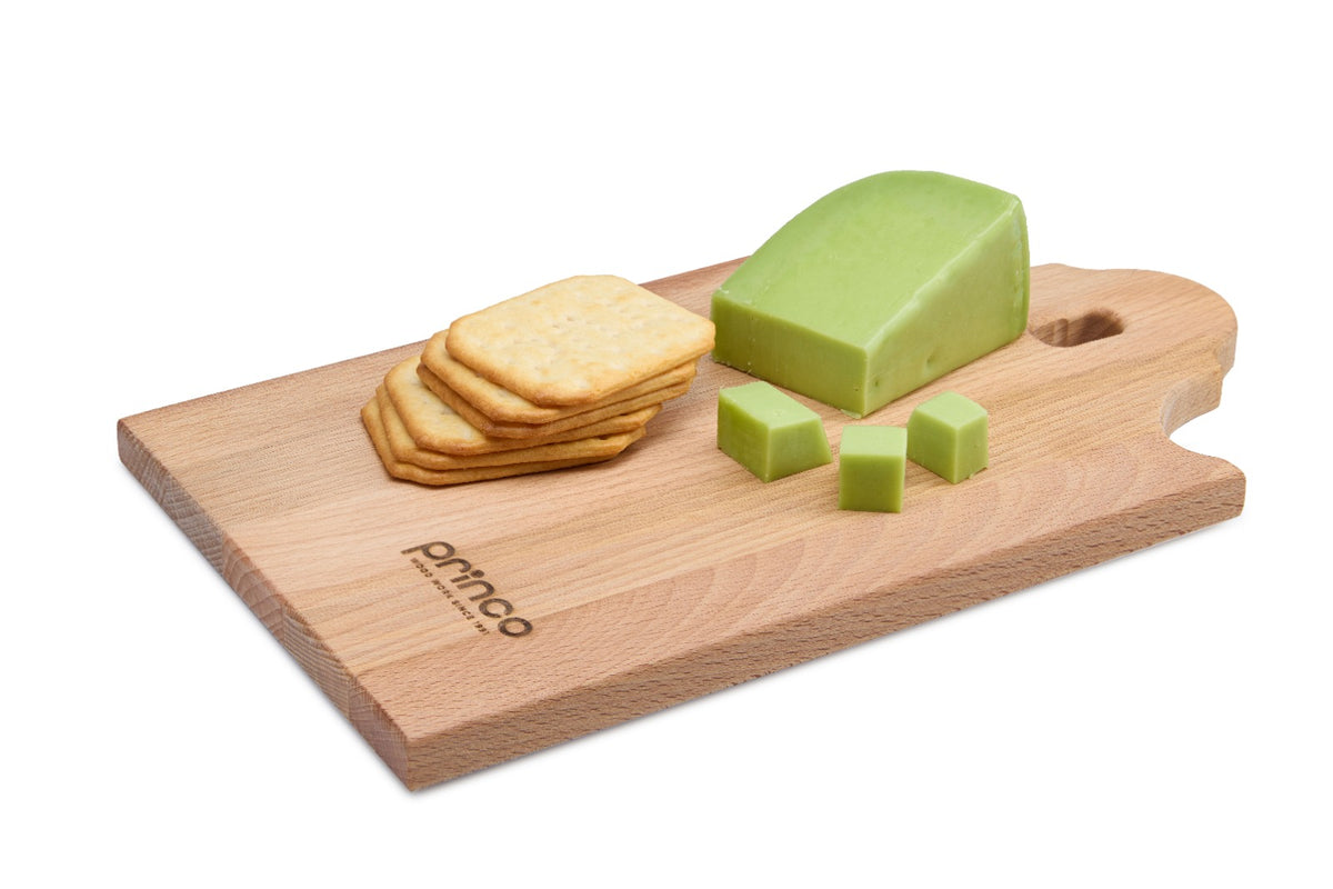 Charming beech wood cutting board shaped like a Dutch house, perfect for serving cheese, bread or snacks and as a decorative kitchen accent. Made from solid oiled beech, durable and food-safe. A lovely housewarming gift. Size: 300 x 170 x 15 mm.